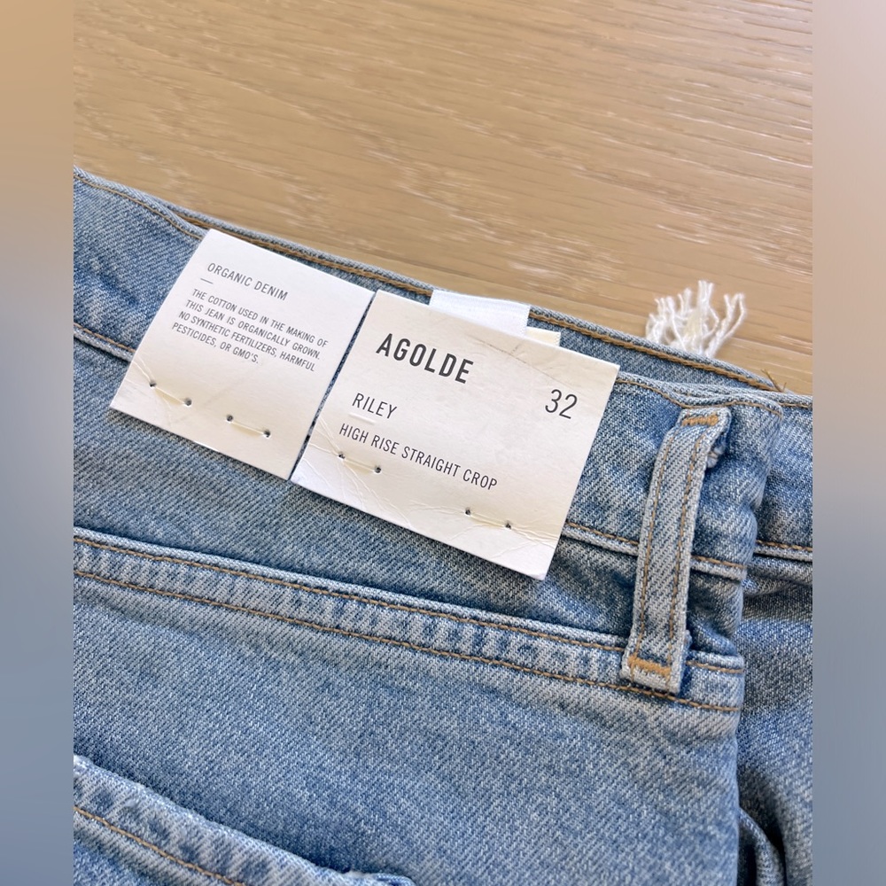 New WITH tags! Popular Riley Agolde Jeans.